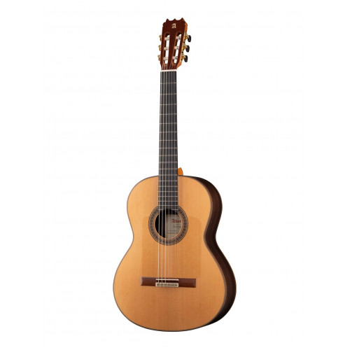 8.225 Flamenco Concert 10 Fp Pinana Классическая гитара, Alhambra
